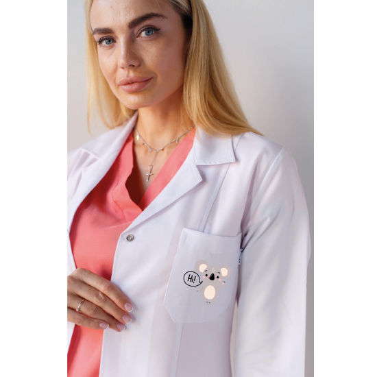 Okul öncesi öğretmen önlüğü alpaka 1. kalite beyaz baskılı kreş önlük koala